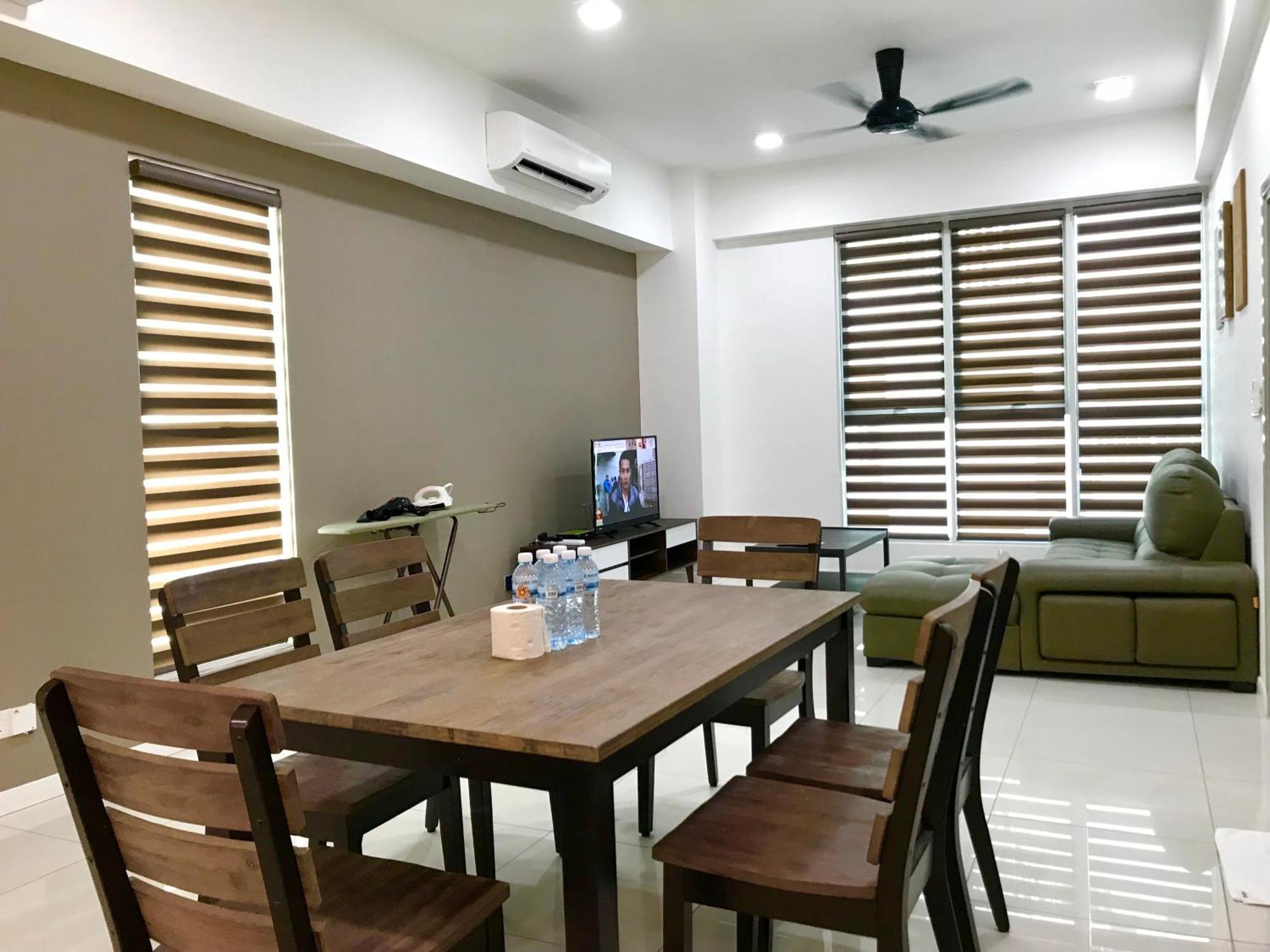 68sqm 2 bedroom, 1 Private bathroom شقة in مقاطعة الأعمال المركزية كوتا كينابالو المظهر الخارجي الصورة